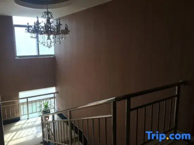 Yangqu Deyuan Hotel