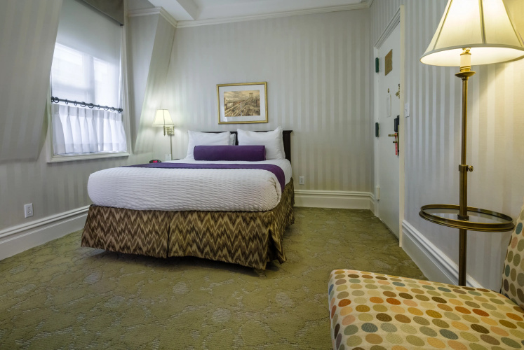 Wolcott Hotel