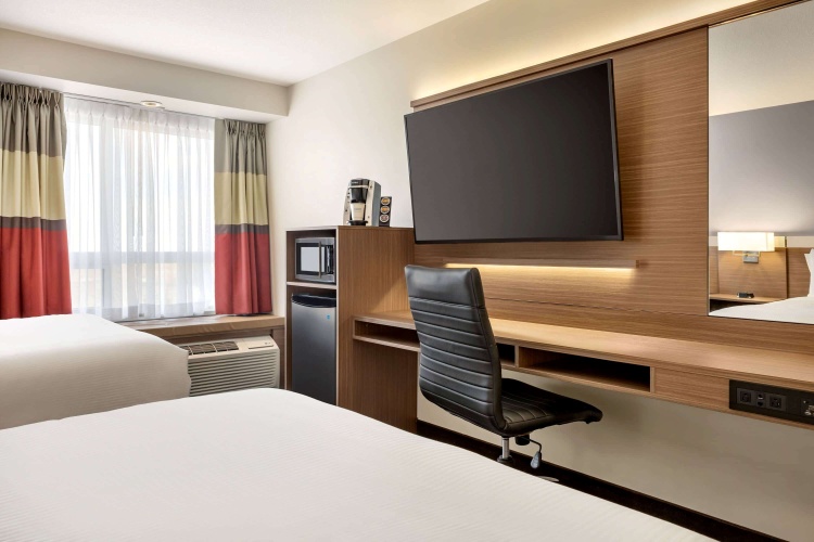 Microtel Inn & Suites By Wyndham Bonnyville photo 7