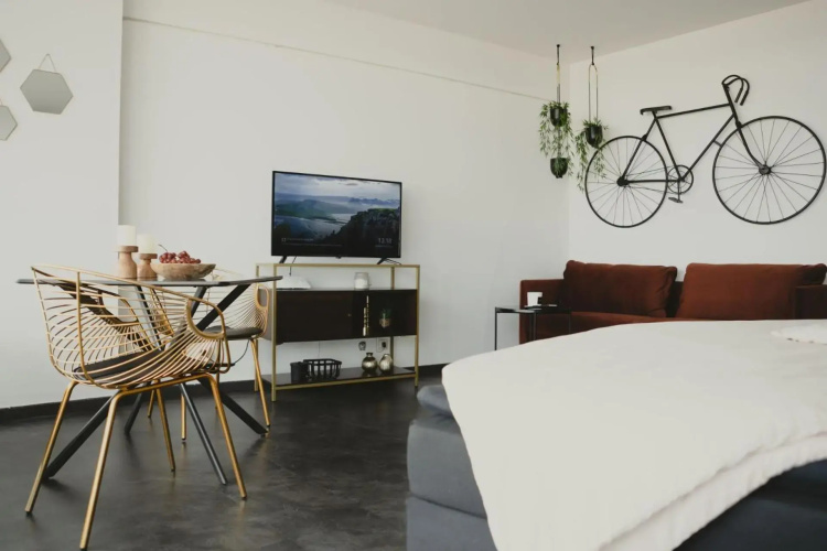 Hohes Apartment mit Weitblick über Augsburg