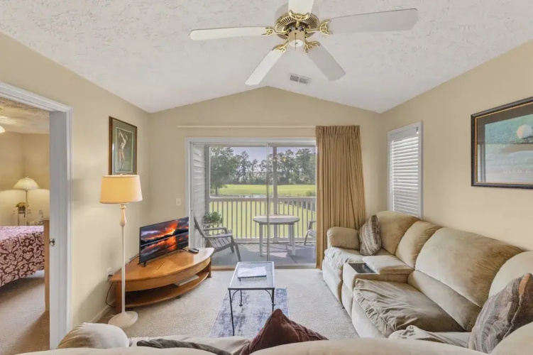 River Oaks 2i 2 Bedroom Condo