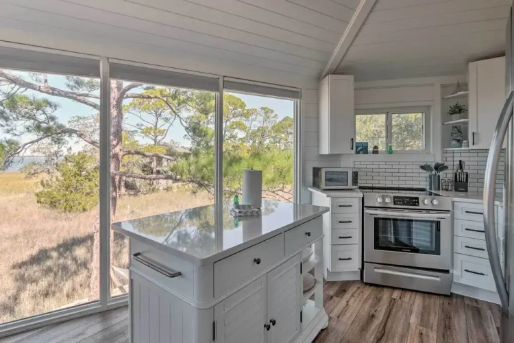 2 Bedrooms Cottage