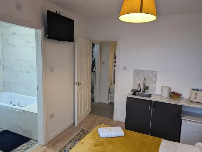 Standard Quadruple Family room