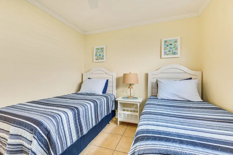 Cute Cocoa Beach Condo w/ Pool & Beach Access!