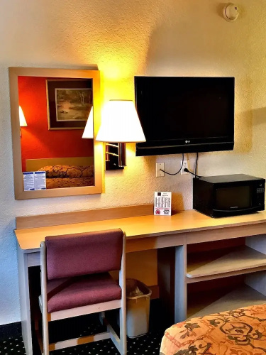 Americas Best Inns Moline