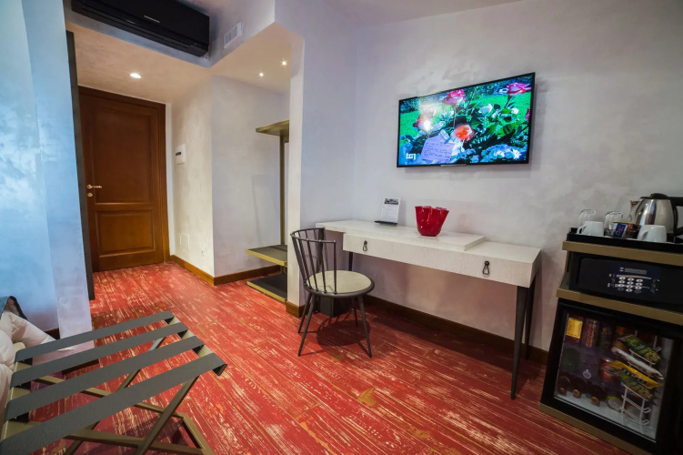 Cola di Rienzo Luxury Penthouse