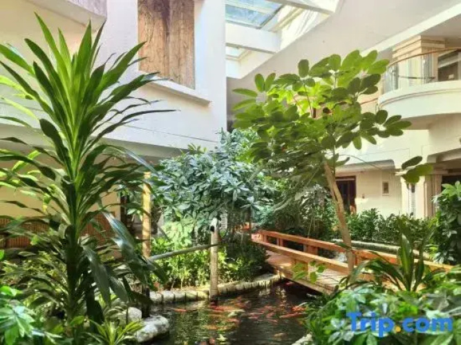 Lilac Garden Hotel