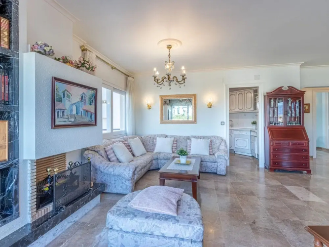Waterfront Apartment With Large Terrace and Parking Space
