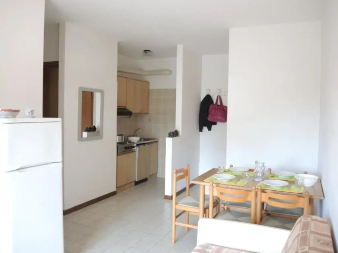 2 Bedrooms Apartment