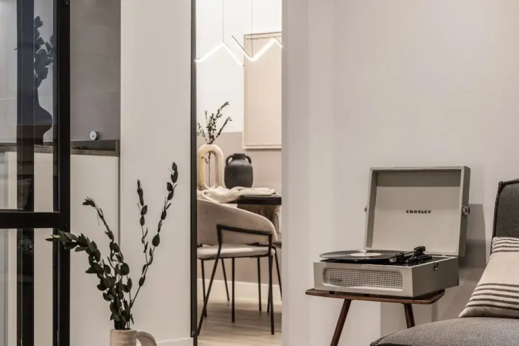 Emba - 2 Bedrooms Apartment in Lista