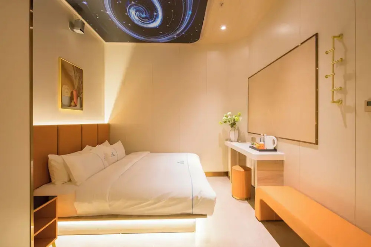 Dequan Luxury Hotel