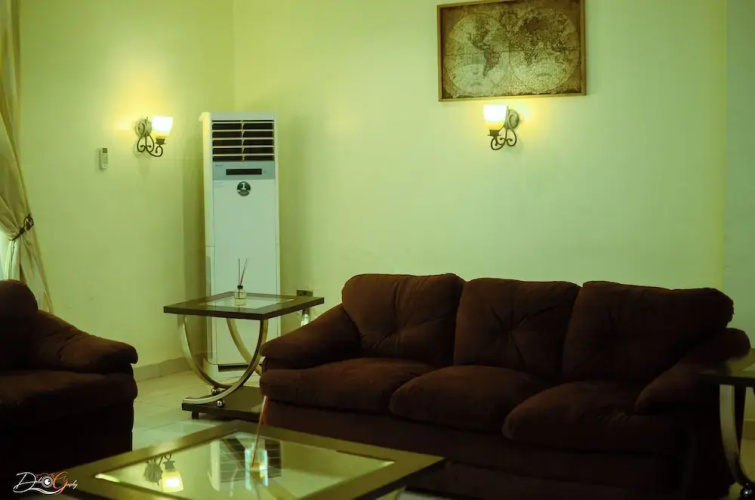 Montrose Apartment Asaba