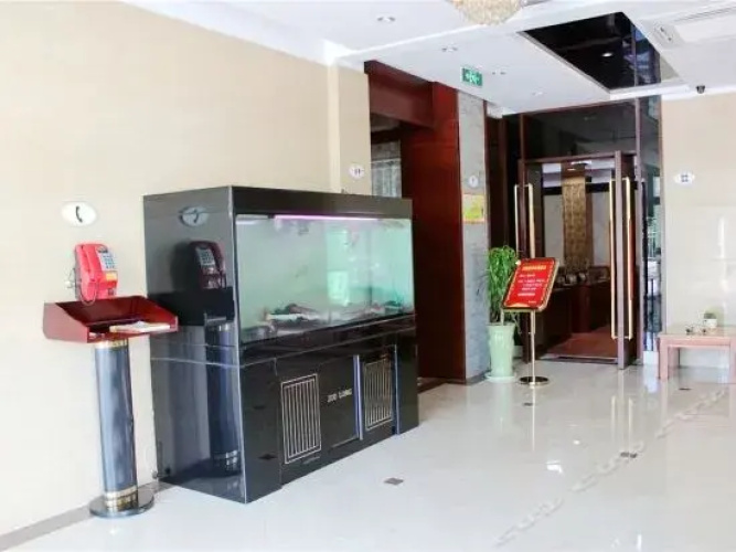 Gold Coast Hotel