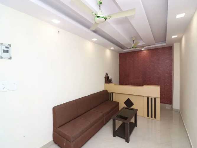 OYO 14825 Hotel Siddheshwar