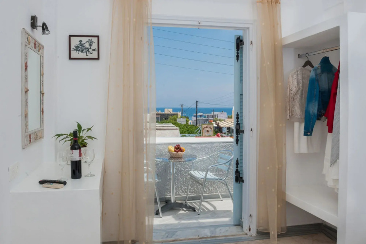 Join Us Low Cost Rooms