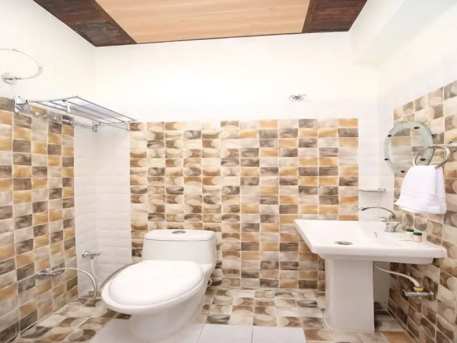 OYO 14529 The Sitara Hotel
