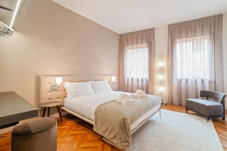 Deluxe Apartment