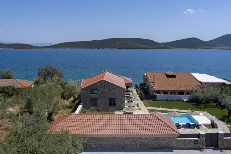 Lichnos Luxury Studio