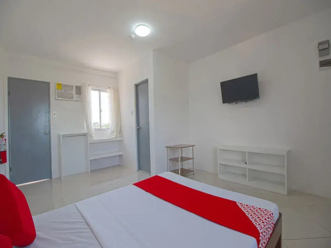 OYO 778 Fat J Apartelle