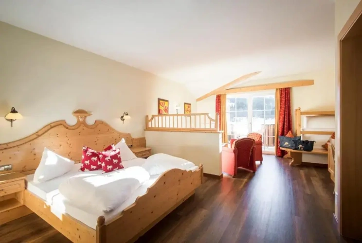 Suite with balcony and with view