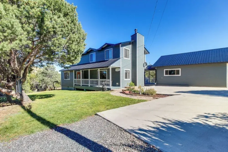 4 Bedrooms Cottage