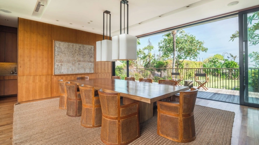 5 Bedrooms Villa with balcony