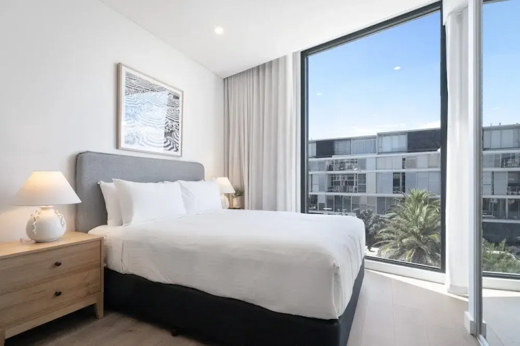 Bright Studio With Rooftop BBQ in Fremantle