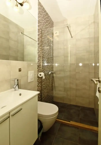 2 Bedrooms Apartment with balcony