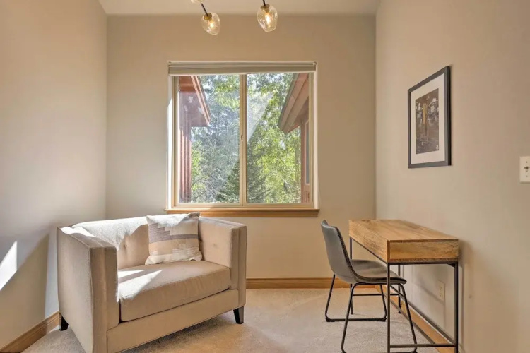 Riverfront Silverthorne Condo Near Skiing!