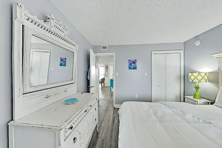 1005wate 3 Bedroom Condo