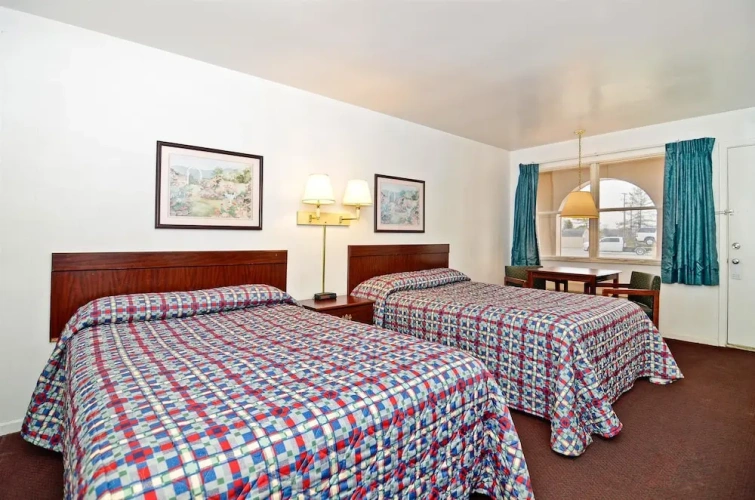 Standard Quadruple room with balcony