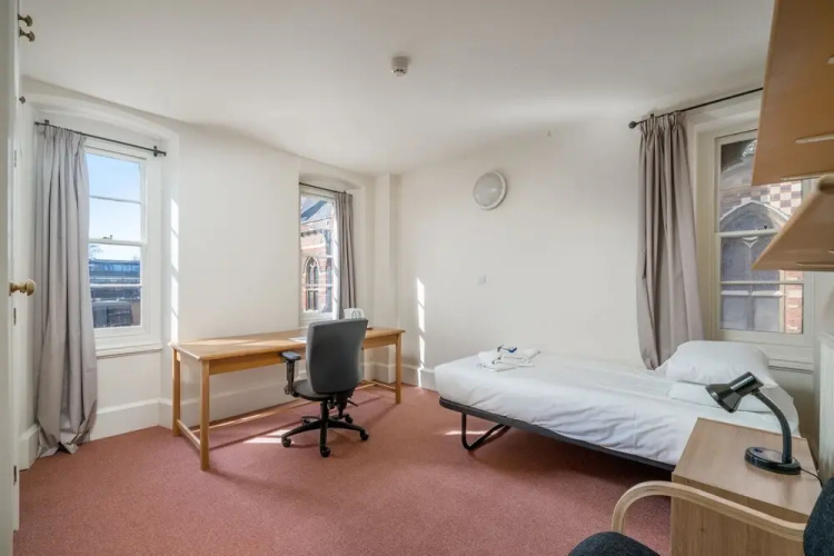 Altido 4-Bed Apt Inside Keble College