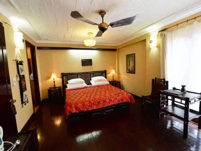 Standard room with city view