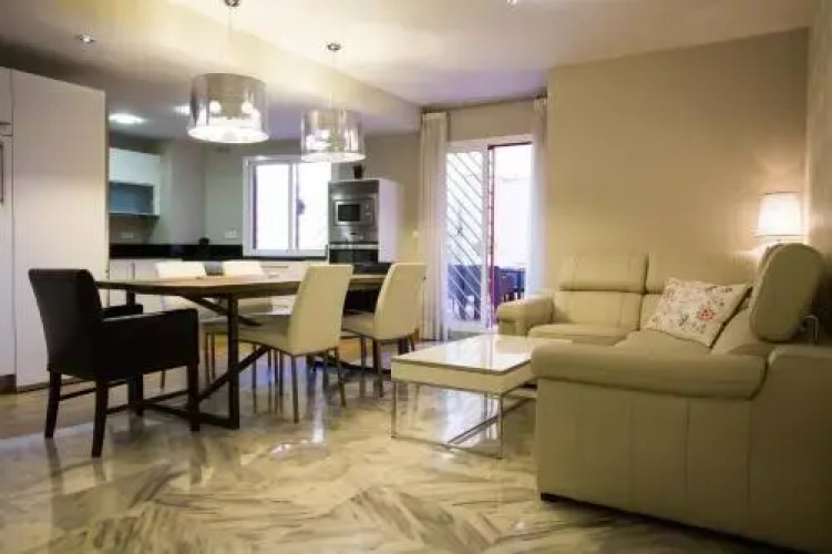 Holidays2Malaga Victoria with patio and parking