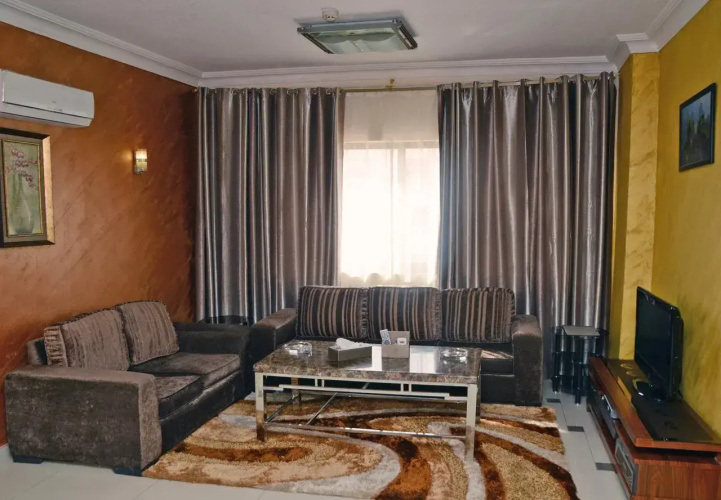 Mansi Hotel Suite