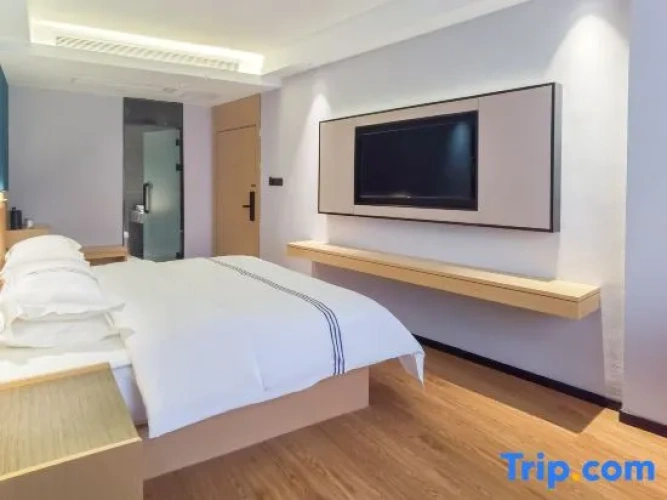 Standard Double room with view