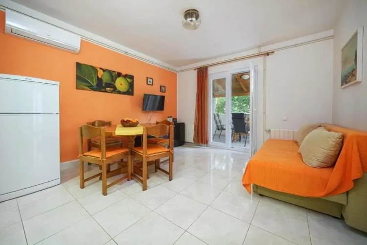 1 Bedroom Apartment with view