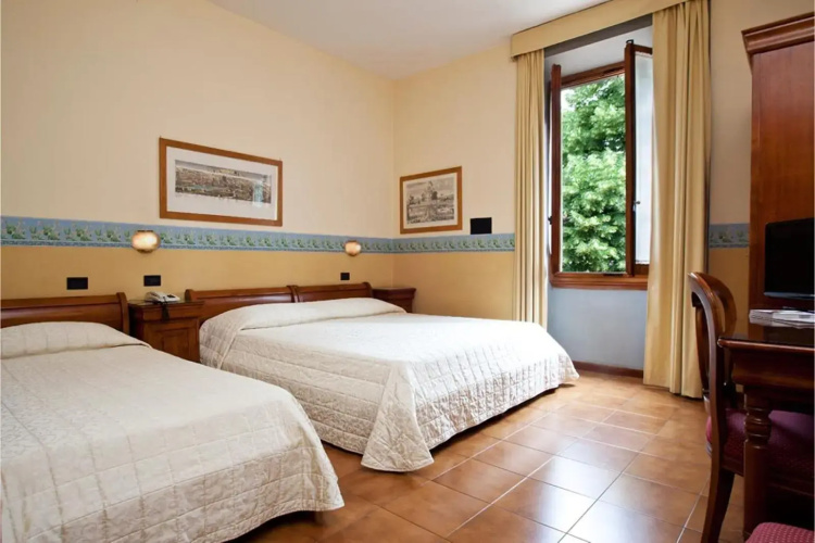Ih Hotel Select