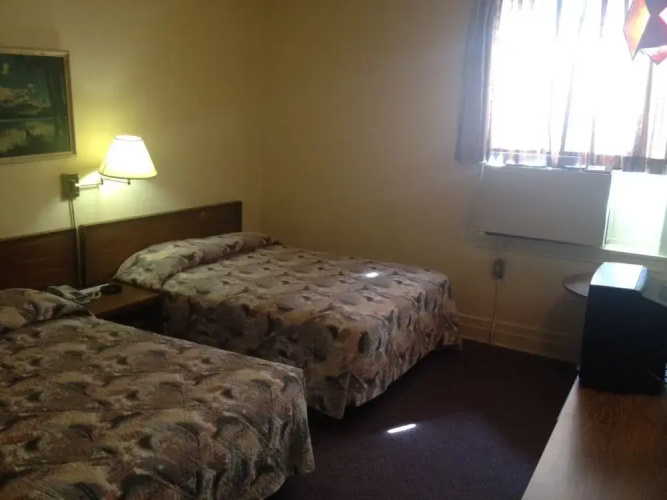 Royal Hotel