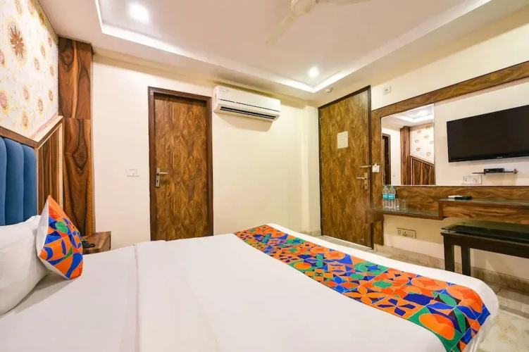 FabHotel Baba Residency
