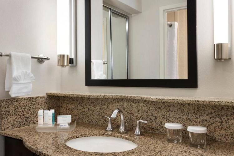 2 Bedrooms Double Suite