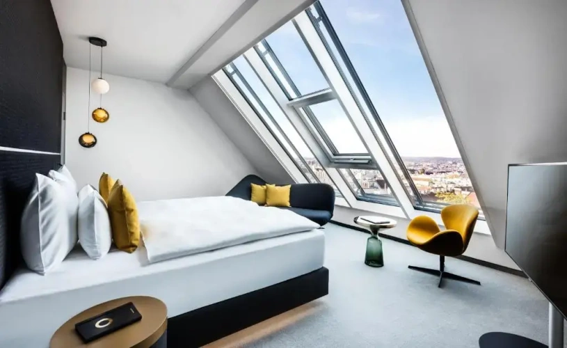 Upper Space Double room