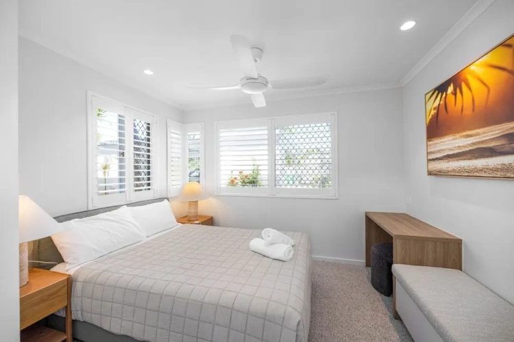 3 Bedrooms Premium Apartment with water view