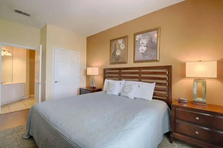 4126 Vista Cay
