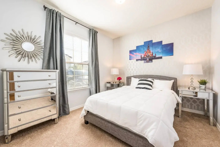 Comfortable home at Solterra with private pool near Disney