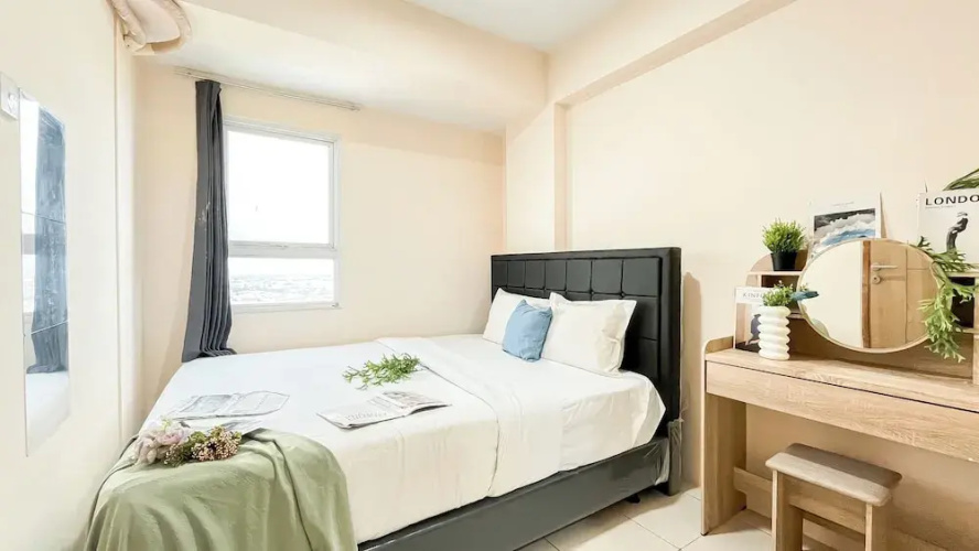 Basic 2Br Apartment At Green Palm Residence