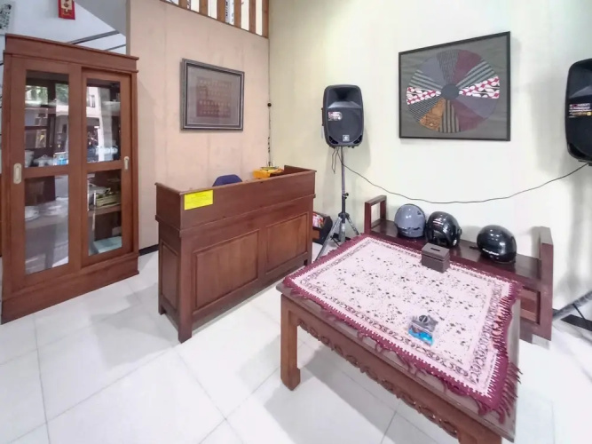 D Maktab Syariah Mitra RedDoorz Malang
