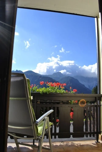 1 Bedroom Standard Double room with balcony and with mountain view