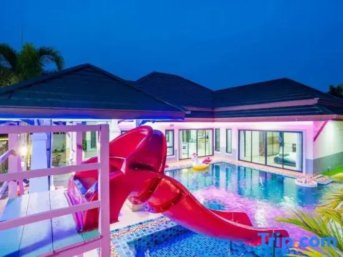 Barbie Pool Villa