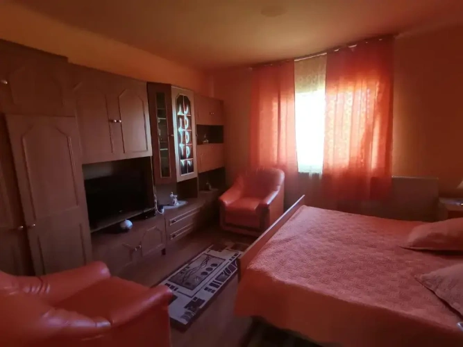 2 Bedrooms Cottage